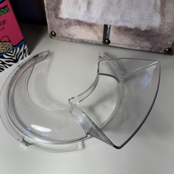 KitchenAid Stand Mixer Accessory  Pouring Shield New - Picture 4 of 5